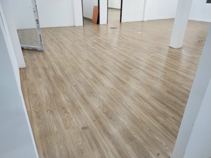sàn nhựa lót sàn văn phòng